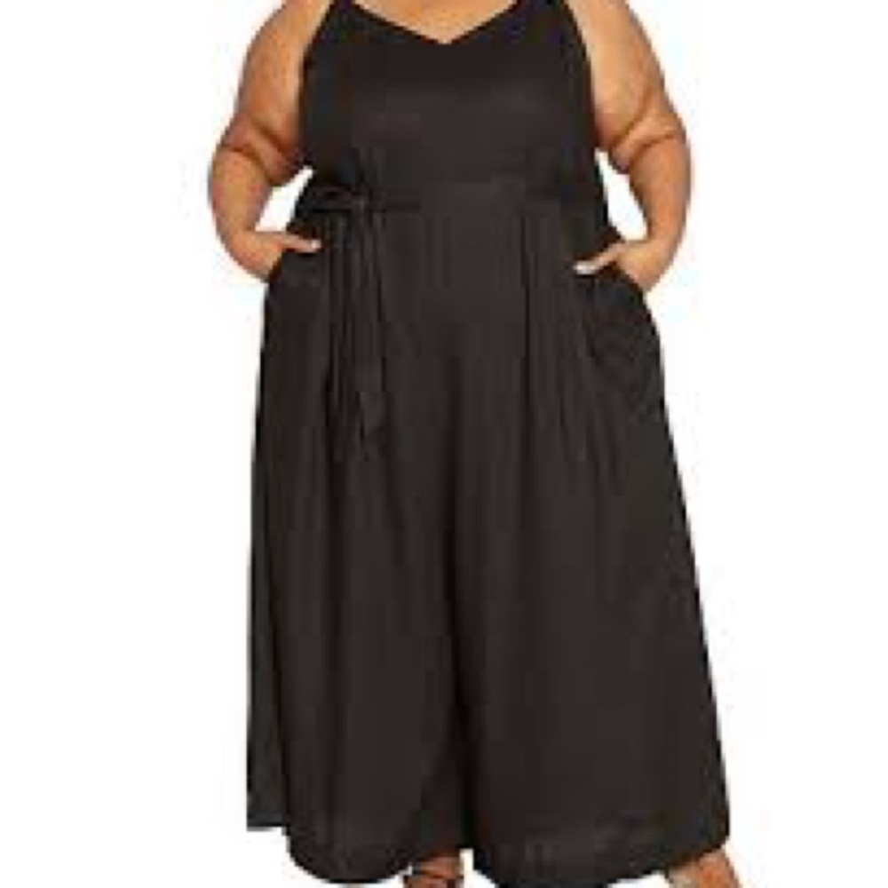 Universal Standard Promenade Linen Jumpsuit in Black